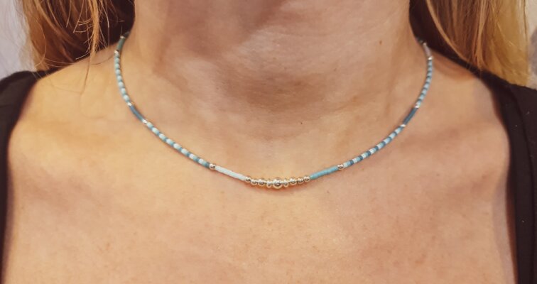 COLLIER "UKA"